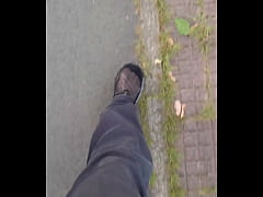Play MP4 - Meine besonderen Schuhe beim Einkaufen