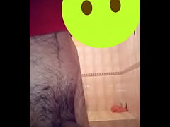 Play MP4 - Cachondeando con la amiga por el whatsapp