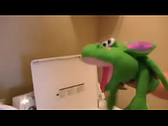 Play MP4 - Dragon in the Laundry