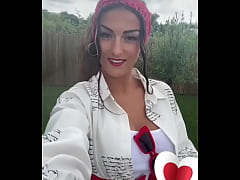 Play MP4 - Tu aimes ce look &quest;