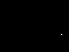 Play MP4 - pute sur le trottoir