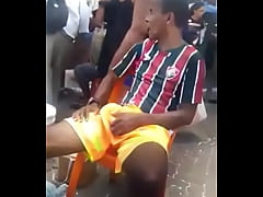 Play MP4 - Feirante de pau duro