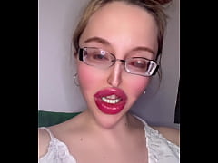 Play MP4 - Part 1&period;Story telling in Russian language with accent