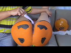 Play MP4 - MILF stepmom wants me to penetrate her pumpkin on Halloween