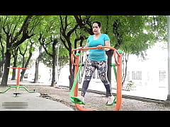Play MP4 - Encuentro a la puta de mi vecina en el parque y quiere que me la folle - Porno en Espa&ntilde;ol