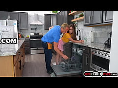 Play MP4 - Petite teen Juniper Ren fucked by her stud stepdad after babe enjoyed pussy licking