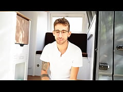 Play MP4 - Adrian opens the sliding door of his van for us&comma; as well as his heart so we can know a little more about his free and libe&period;&period;&period;