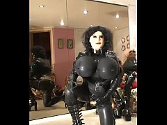 Play MP4 - Roxina2006MatureDollFullRubber160206XL&period;WMV