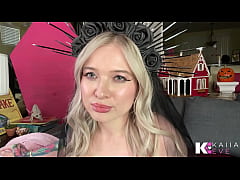 Play MP4 - Falling For Blue Goddess Eyes &colon; Sensual Mind Program