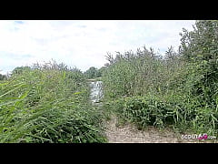 Play MP4 - Echter Amateur Dreier am Strand mit reifer T&uuml;rkin und 2 jungen Deutschen