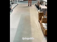 Play MP4 - &lpar;Extrait&rpar;Pour notre sortie shopping Mon ma&icirc;tre m&rsquo;impose une tenue plut&ocirc;t &period;&period;&period;