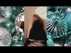 Play MP4 - Erotic dancing &lpar;Sweet but psycho&rpar; music video