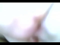 Play MP4 - Gay novinho liberando no carro