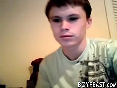 Play MP4 - Young man strips naked to play with himself and masturbate