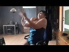 Play MP4 - Sexy delivery part1