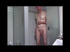 Play MP4 - Shower show