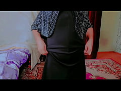 Play MP4 - Femboy showing waistline in cropped hoodie and skirt