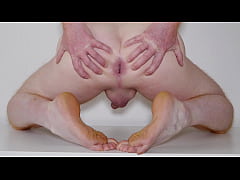 Play MP4 - Masturbating nude and spreading ass