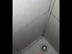 Play MP4 - Gozando muito no banheiro