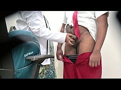 Play MP4 - Patient flashing cock