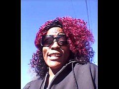 Play MP4 - Walking to store