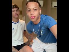 Play MP4 - Chamei o boyzinho aqui do condom&iacute;nio pra fazer uma brincadeira aqui em casa&period; Terminou levando vara&period; - Free