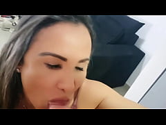 Play MP4 - Empregada dom&eacute;stica Milf comete adult&eacute;rio com patr&atilde;o novinho&period;