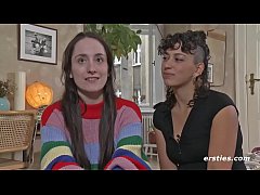 Play MP4 - Lexi und Katie A&period; m&ouml;gen&rsquo;s Rosarot&hellip;