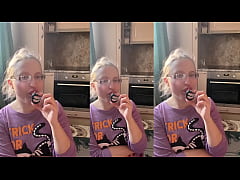 Play MP4 - ASMR Vampire Teeth Lollipop m