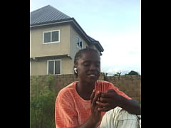 Play MP4 - Crazybitch continue folding clothes whiles twerking