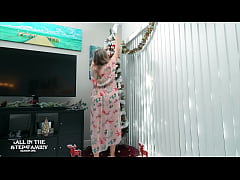 Play MP4 - Step Mom's Early Christmas Present ~ Kymber Leigh - AITSF241221 SCENE 2of3