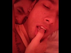 Play MP4 - Macho peludo me coje durante la siesta&period;&period;&period;