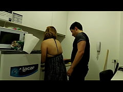 Play MP4 - Quando fui procurar meu amigo&comma; encontrei uma tia em sua casa&comma; excelente foda