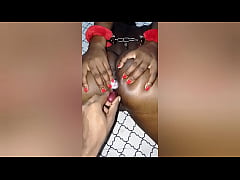 Play MP4 - Me amarrou&comma; me lambeu&comma; me masturbou&comma; usou brinquedos e me fodeu muito bem