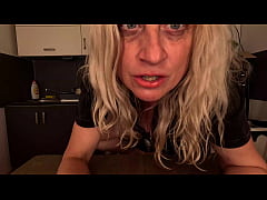 Play MP4 - My unusual new sex toy for my prolapse pussy