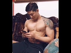 Play MP4 - Nh&igrave;n ảnh giựt z&uacute; m&agrave; nứng thiệt &aacute;&excl;