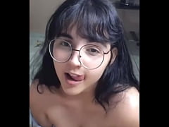Play MP4 - Novinha safada fazendo sexo oral