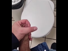 Play MP4 - Batendo uma no banho&period;  divulga boys  Diegomaldonatt0 FestaDando machoflix Mahbaiano23xxx walterguessbr divulgaboyss  Forta&period;&period;&period;