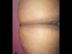 Play MP4 - Amiga de la iglesia me invita a su casa y me muestra su gran culo