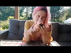 Play MP4 - Pyapig&comma; eat your meat