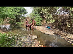 Play MP4 - Curvy Brown skinned Ebony Ready to be devored at the Stream