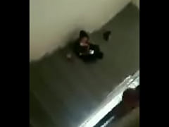 Play MP4 - Look out below