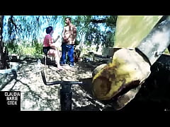 Play MP4 - Al aire libre se comen mejor las pollas