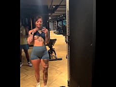 Play MP4 - trynna distract my gym partner &quest;
