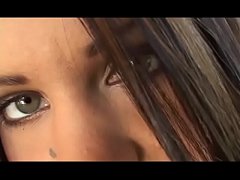 Play MP4 - Horny dude drops his load on the face of pretty darkhaired peacherino with green eyes and ultrawhite smile after banging her twat