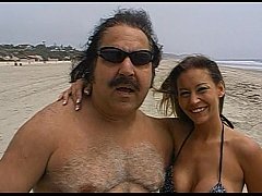 Play MP4 - Metro - Ron Jeremy Venice Beach - scene 1 - extract 2
