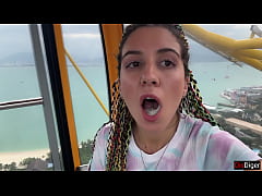 Play MP4 - Public Dick Flashing on the Ferris wheel - Stranger Girl Help me Cum in her Mouth