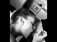 Play MP4 - she couldn't walk