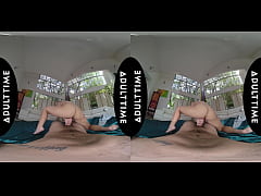 Play MP4 - UP CLOSE VR - Hot Gymnast Kimmy Kimm Shows You Some Moves While Fucking Your Dick - POV