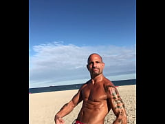 Play MP4 - BEACH BODY PORN STAR MAXXX LOADZ FLEXING AT THE BEACH